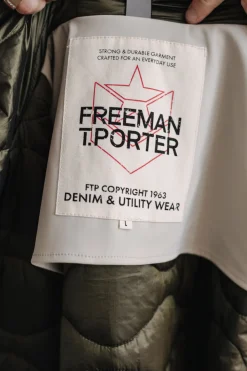 Homme Freeman T. Porter Belleau