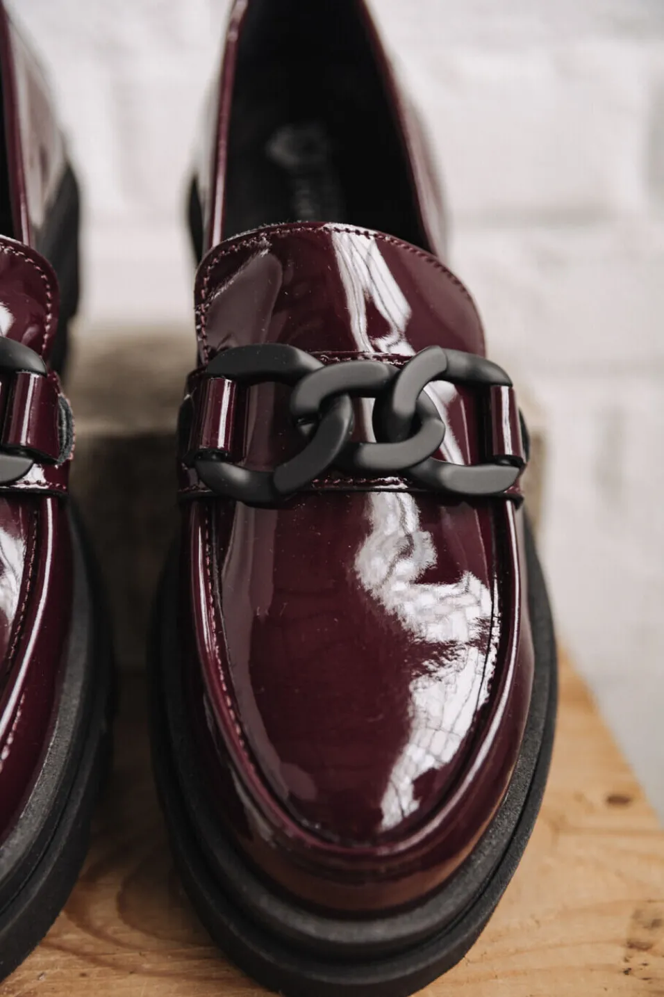 Femme Freeman T. Porter Caro Varnish