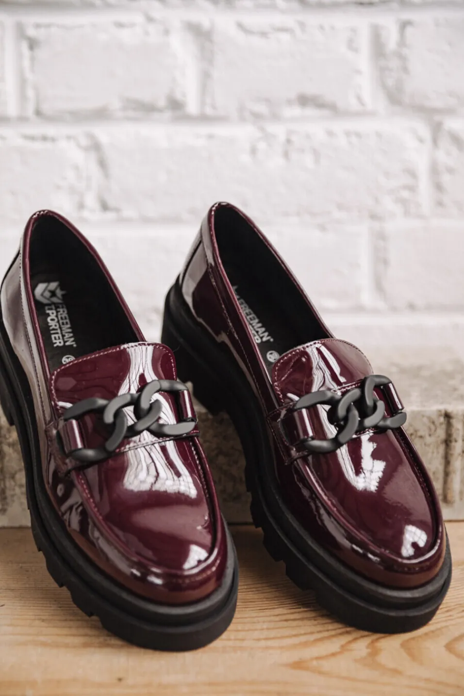 Femme Freeman T. Porter Caro Varnish