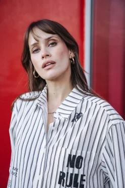 Femme Freeman T. Porter Chella Words