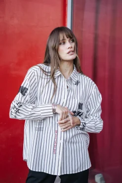 Femme Freeman T. Porter Chella Words