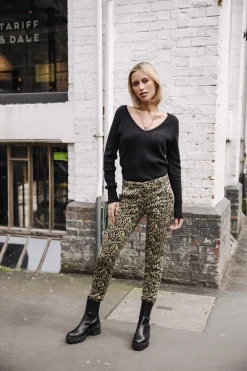 Femme Freeman T. Porter Claudia Nairobi