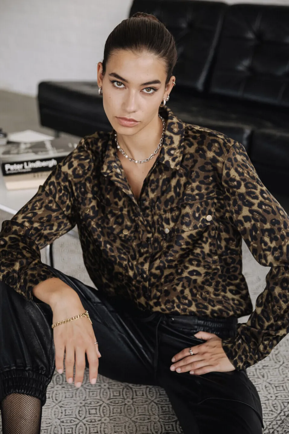 Femme Freeman T. Porter Corina Leopardo
