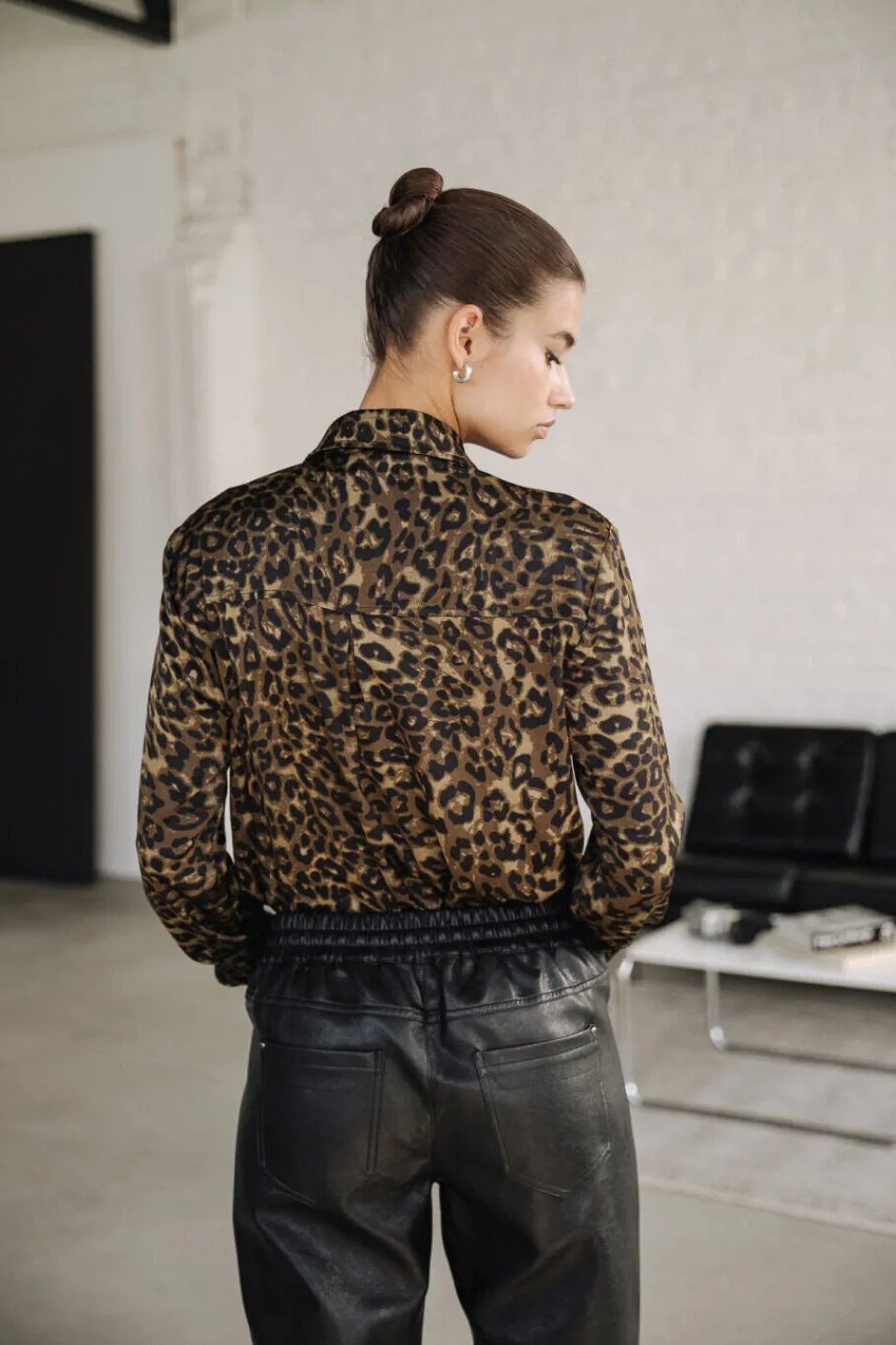Femme Freeman T. Porter Corina Leopardo