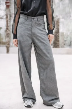 Femme Freeman T. Porter Jane Buren Grey