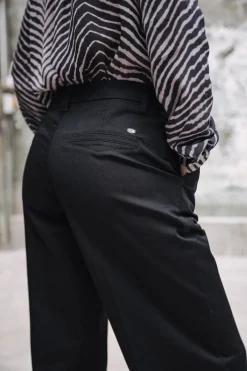 Femme Freeman T. Porter Nickie Felicita