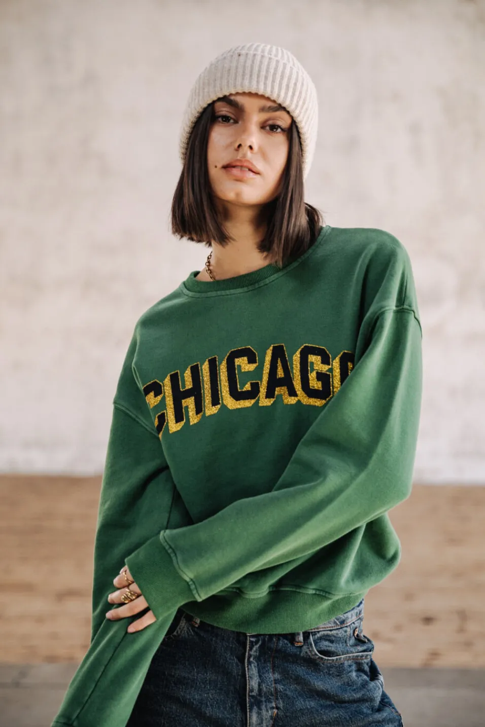 Femme Freeman T. Porter Solene Chicago Outline