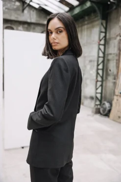 Femme Freeman T. Porter Stessy Socially