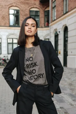 Femme Freeman T. Porter Suria Message
