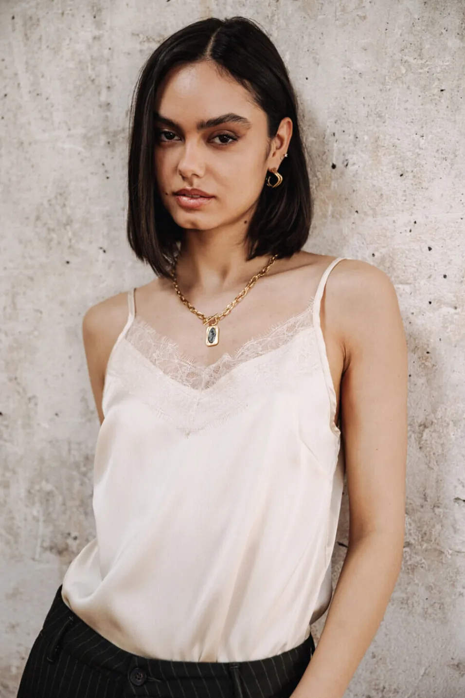 Femme Freeman T. Porter Thylia Lace Fabric Mix