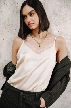 Femme Freeman T. Porter Thylia Lace Fabric Mix
