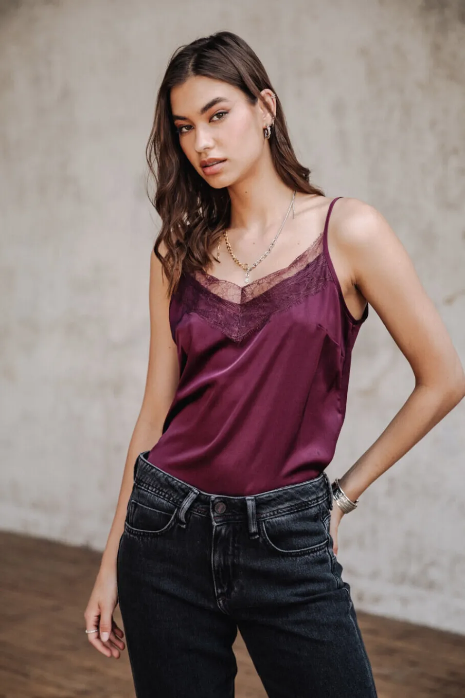 Femme Freeman T. Porter Thylia Lace Fabric Mix