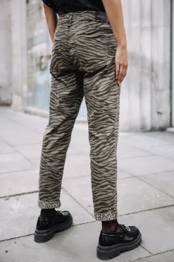 Femme Freeman T. Porter Timea Mixup