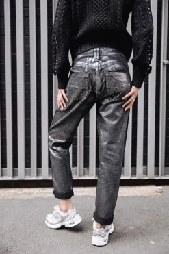 Femme Freeman T. Porter Timea Pirata